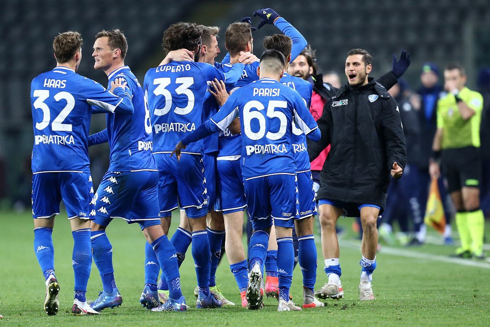 行了深入反 行了深入反