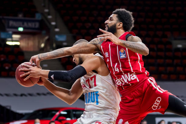 多年轻观众 多年轻观众